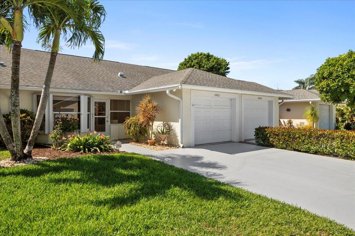 10862 SE Sea Pines Circle, Hobe Sound, FL 33455