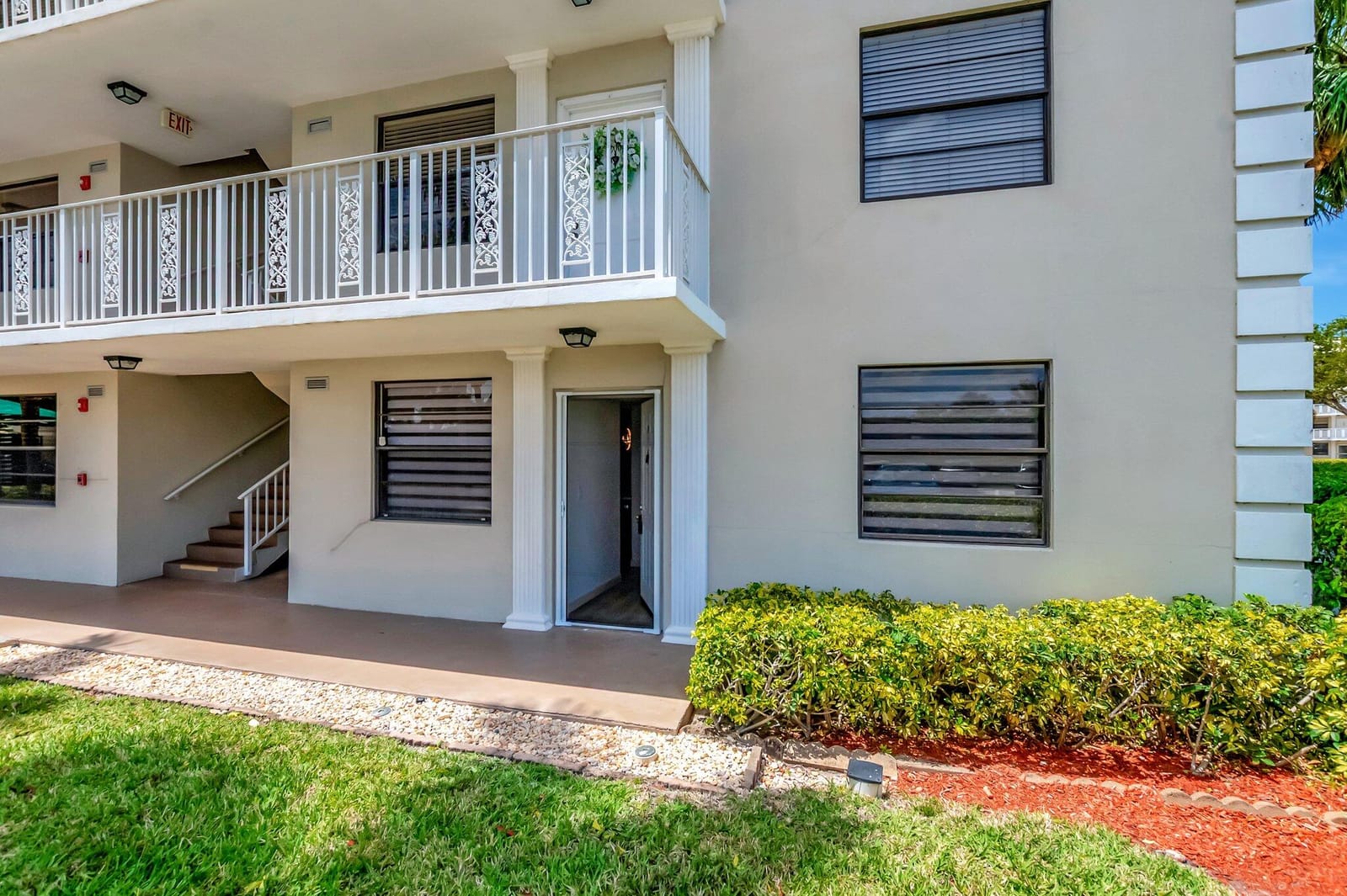 6049 Balboa Circle 106, Boca Raton, FL 33433 photo 3
