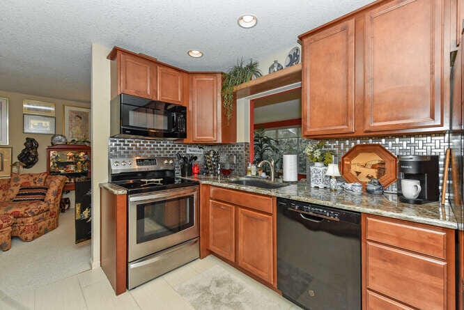 9872 SE Little Club Way S — photo 6