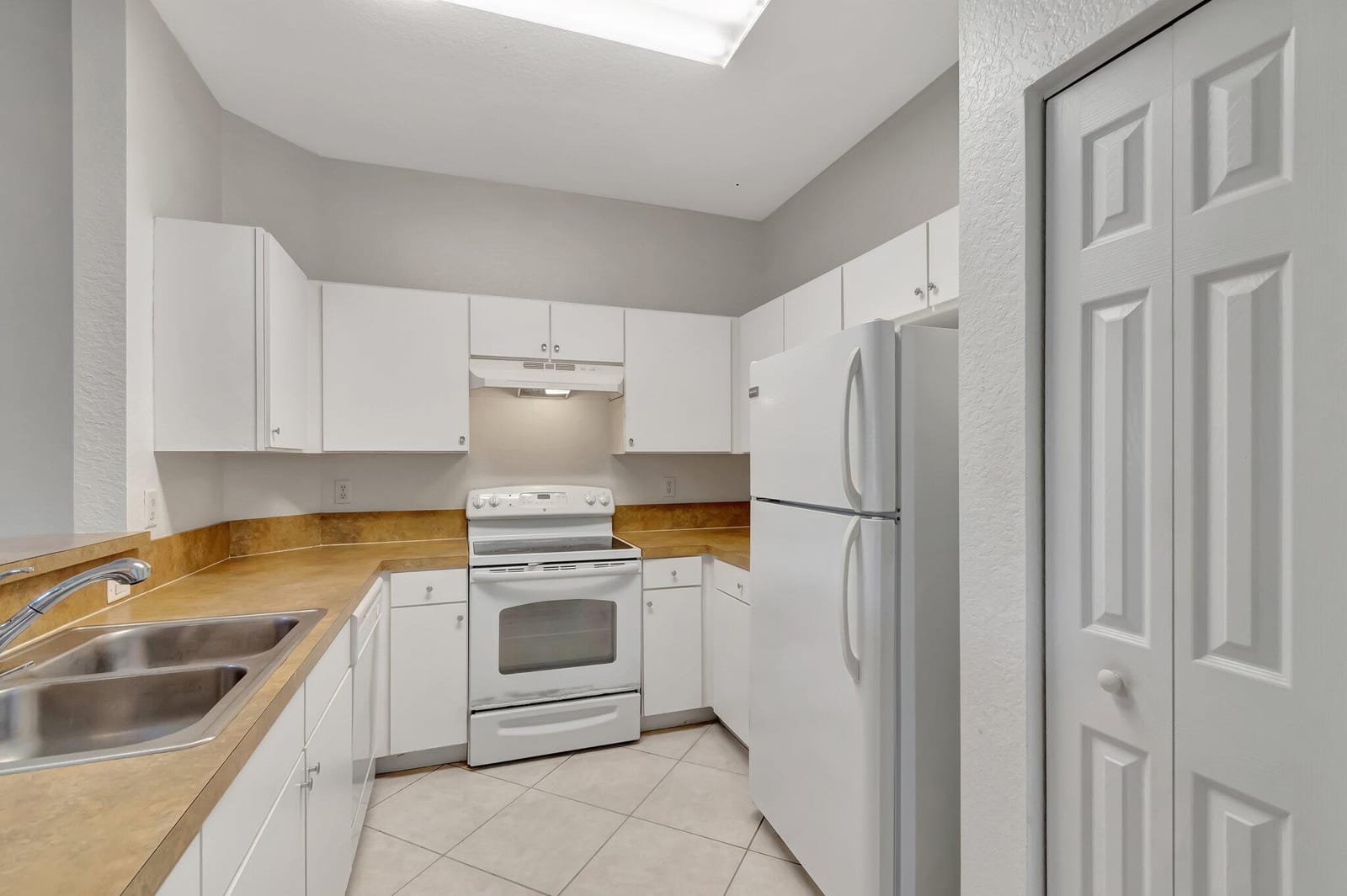 3070 Grandiflora Drive, Greenacres, FL 33467 photo 9