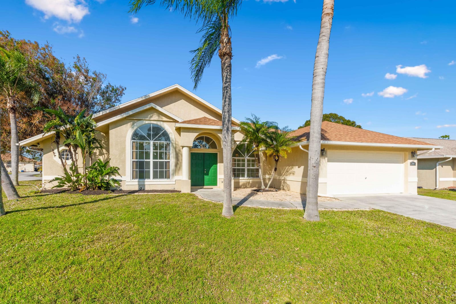 231 SE Crosspoint Drive, Port St. Lucie, FL 34983