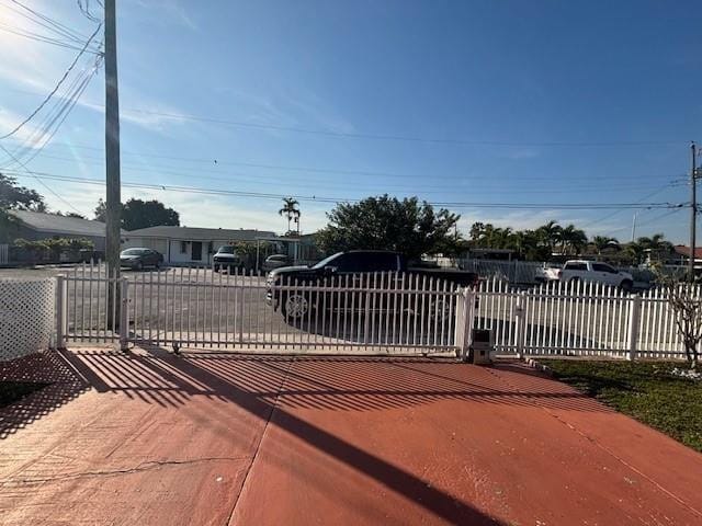 625 SE 6th Place, Hialeah, FL 33010 photo 3