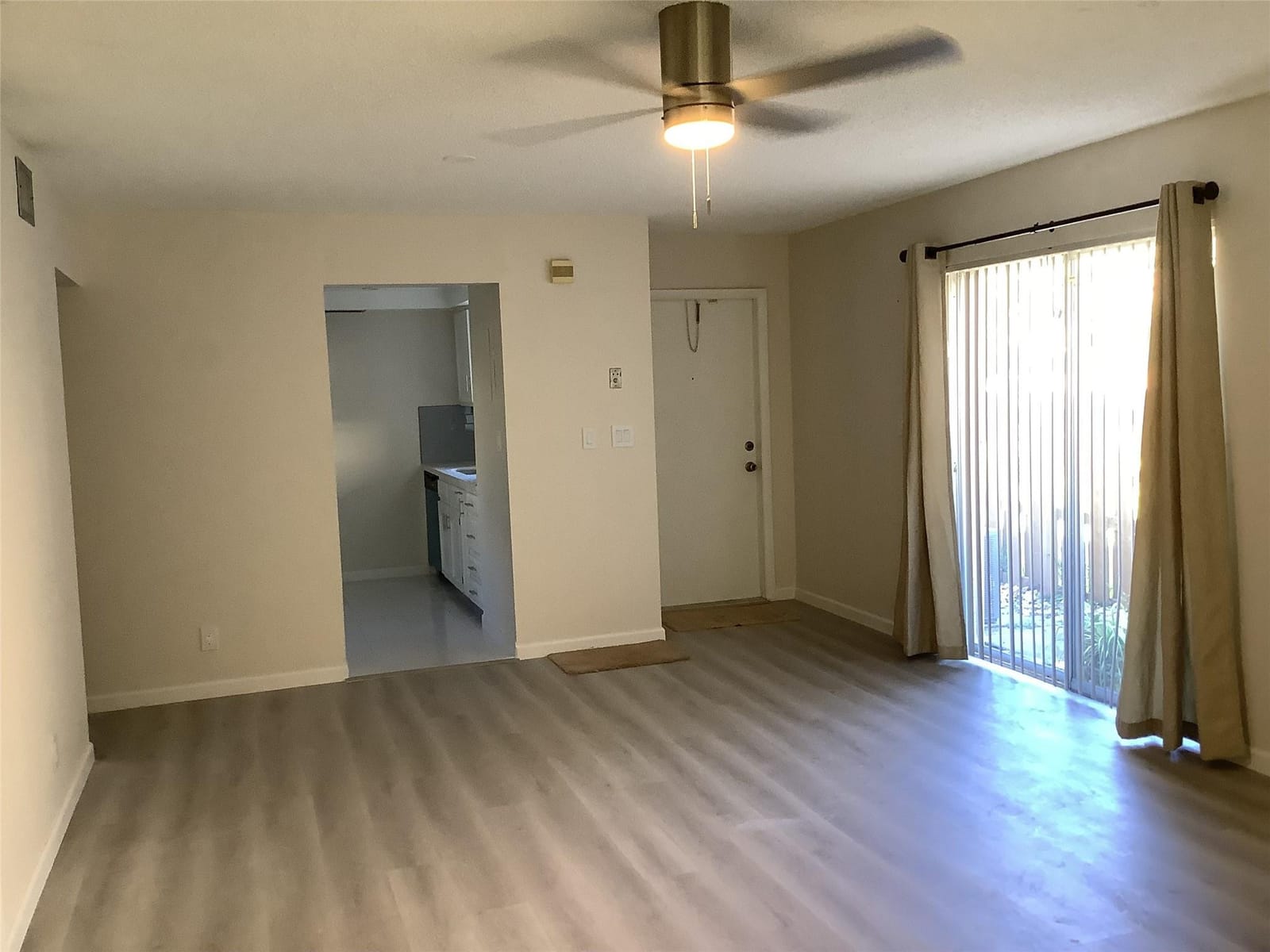 3581 NW 95th Terrace 601 — photo 8