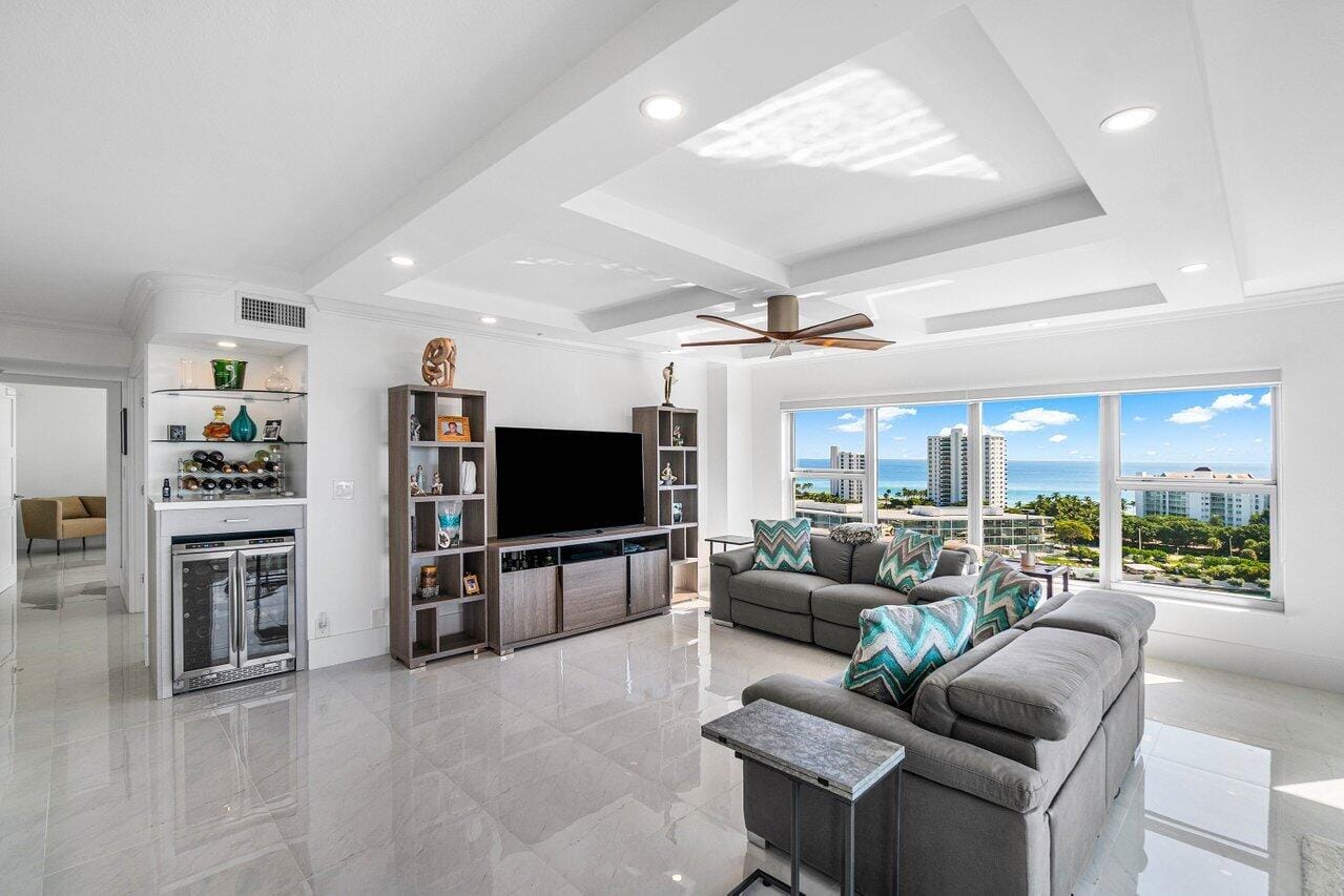 875 E Camino Real 15d, Boca Raton, FL 33432 photo 2