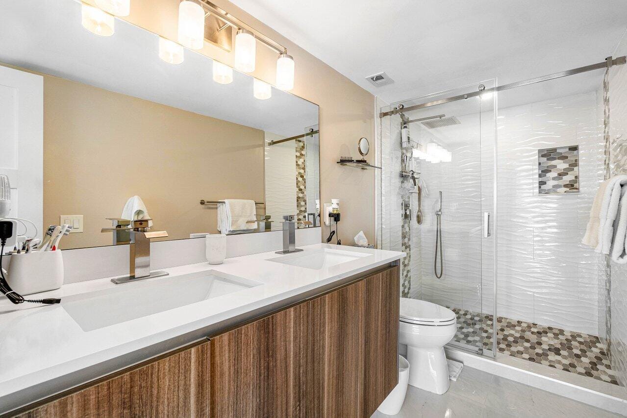 875 E Camino Real 15d, Boca Raton, FL 33432 photo 25