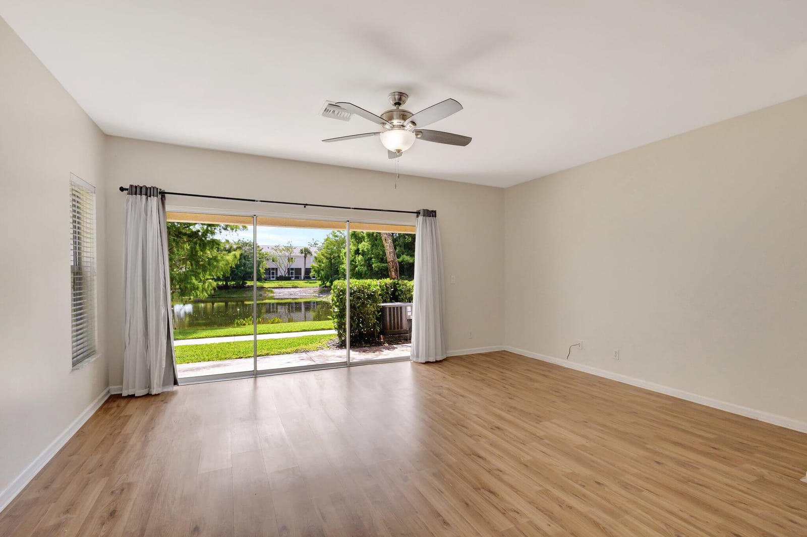 4858 Palmbrooke Circle, West Palm Beach, FL 33417 photo 10