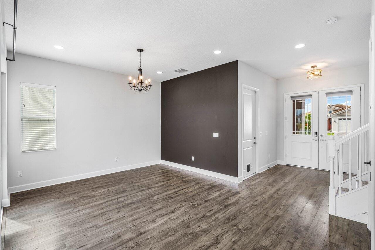 15262 Goldfinch Circle — photo 7