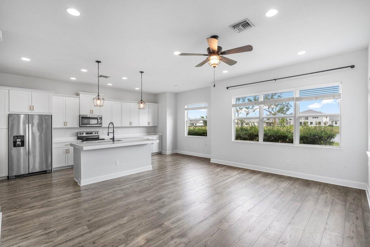 15262 Goldfinch Circle — photo 9
