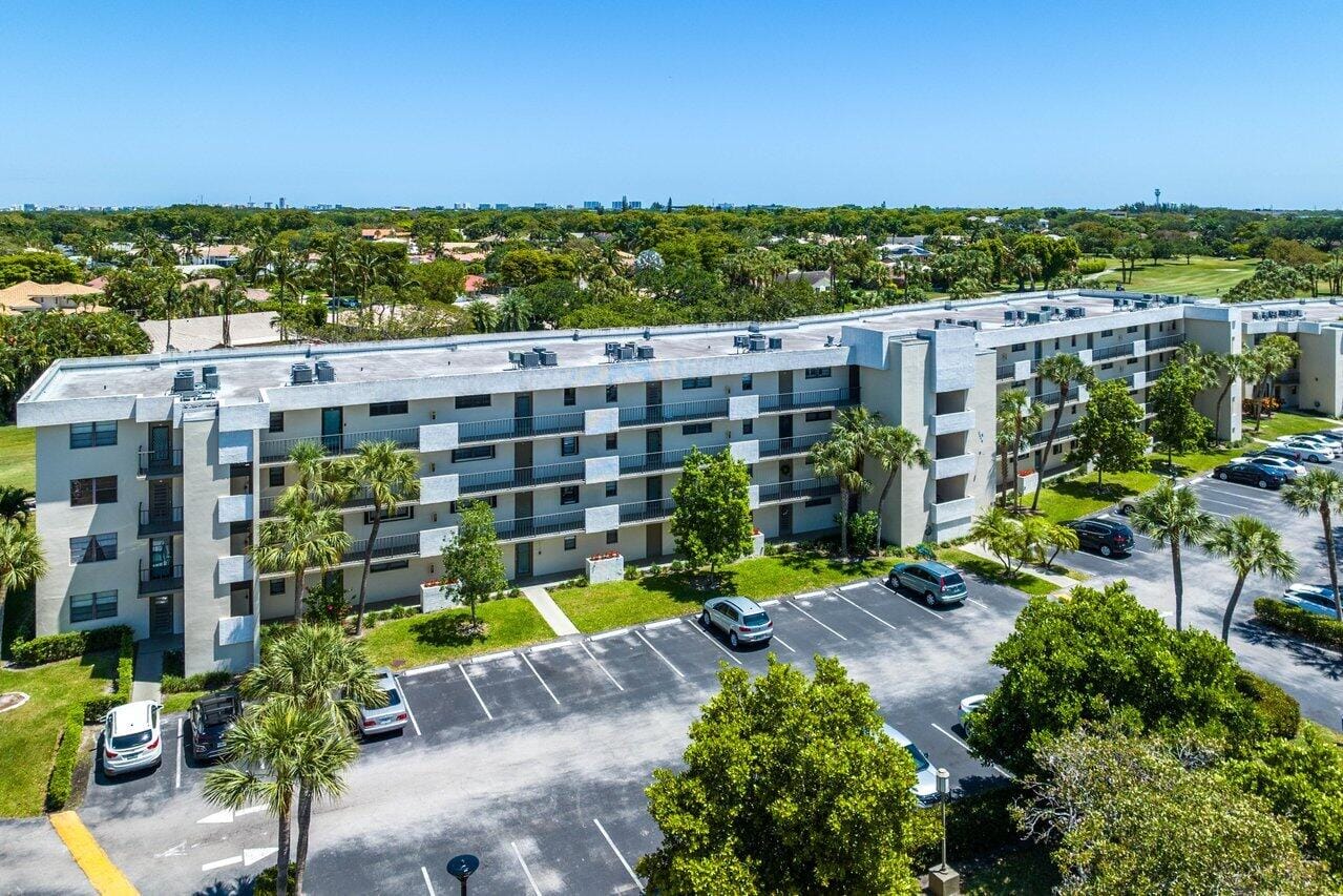 2410 Deer Creek Country Club Boulevard 205-E, Deerfield Beach, FL 33442