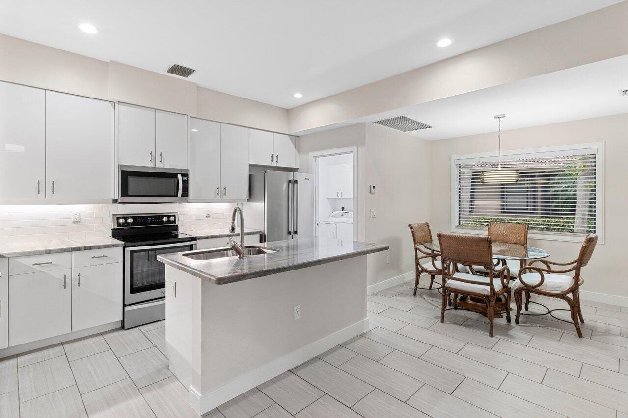 11080 Via Savona, Boynton Beach, FL 33437 photo 10