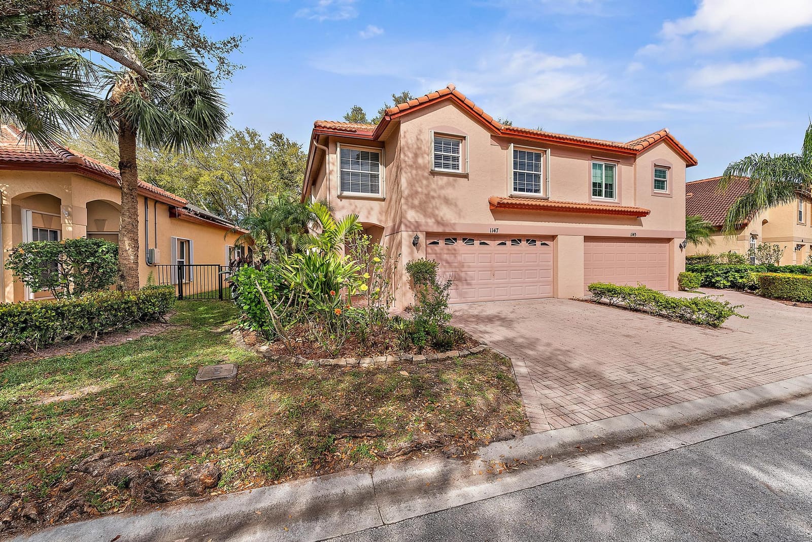 1147 Via Jardin, Riviera Beach, FL 33418