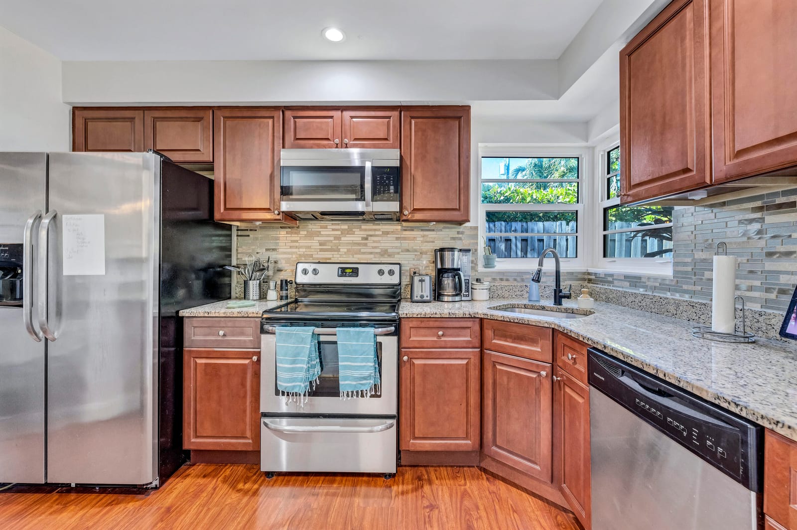 334 Wellesley Drive — photo 11