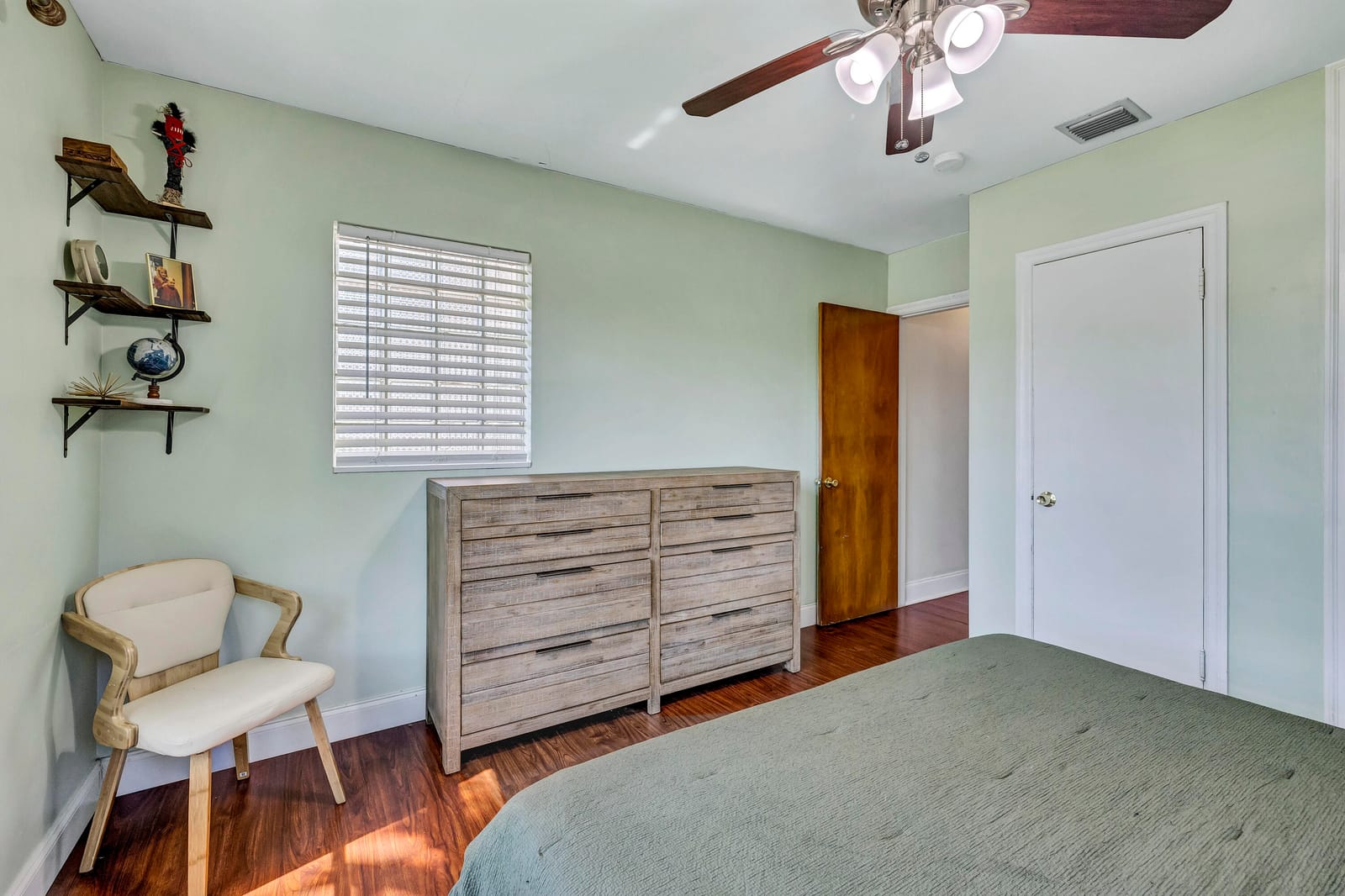 334 Wellesley Drive, Lake Worth Beach, FL 33460 photo 16