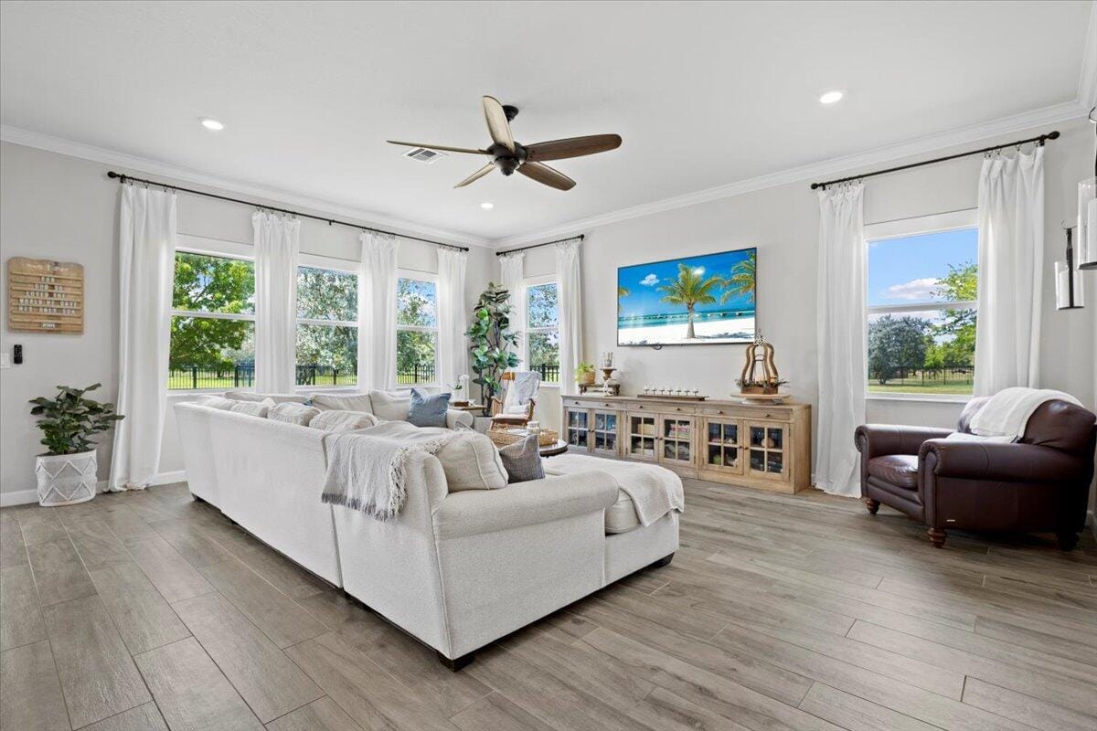 1067 Sweetgrass Street, Loxahatchee, FL 33470