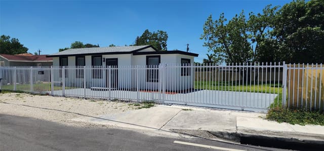 3180 NW 92nd Street, sold in Tropics Amd, Miami, FL