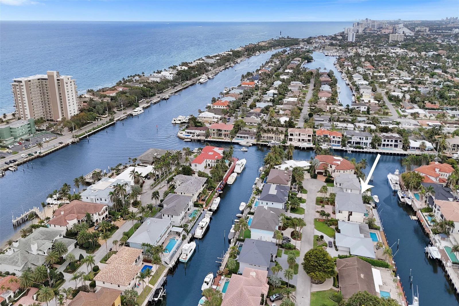 3721 NE 30th Avenue, Lighthouse Point, FL 33064