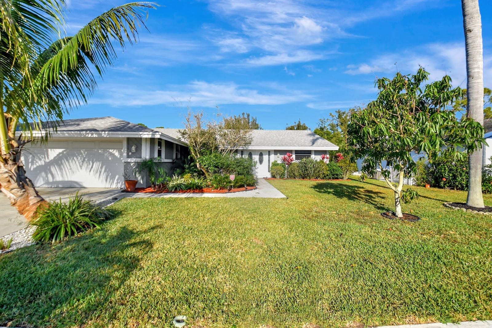 8437 Mildred Drive W, Boynton Beach, FL 33472 photo 3