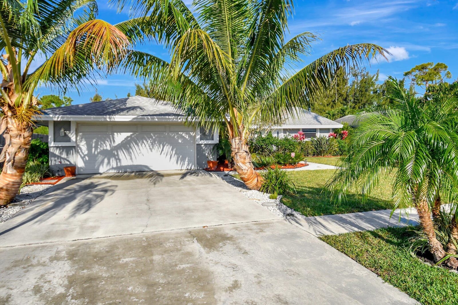 8437 Mildred Drive W, Boynton Beach, FL 33472 photo 4
