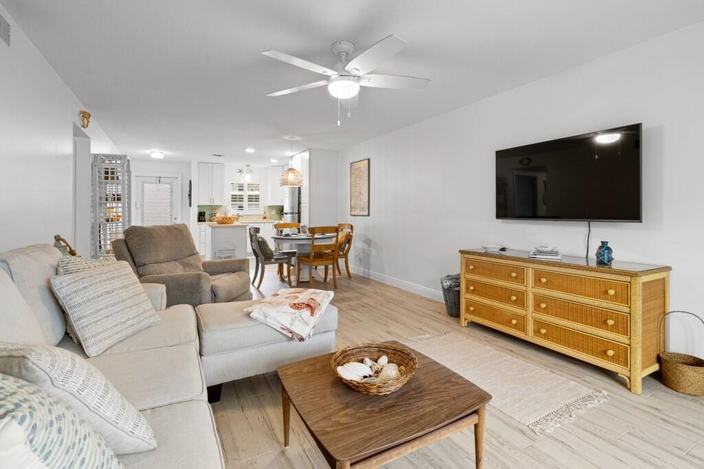 2950 SE Ocean Boulevard 11-2, Stuart, FL 34996 photo 12