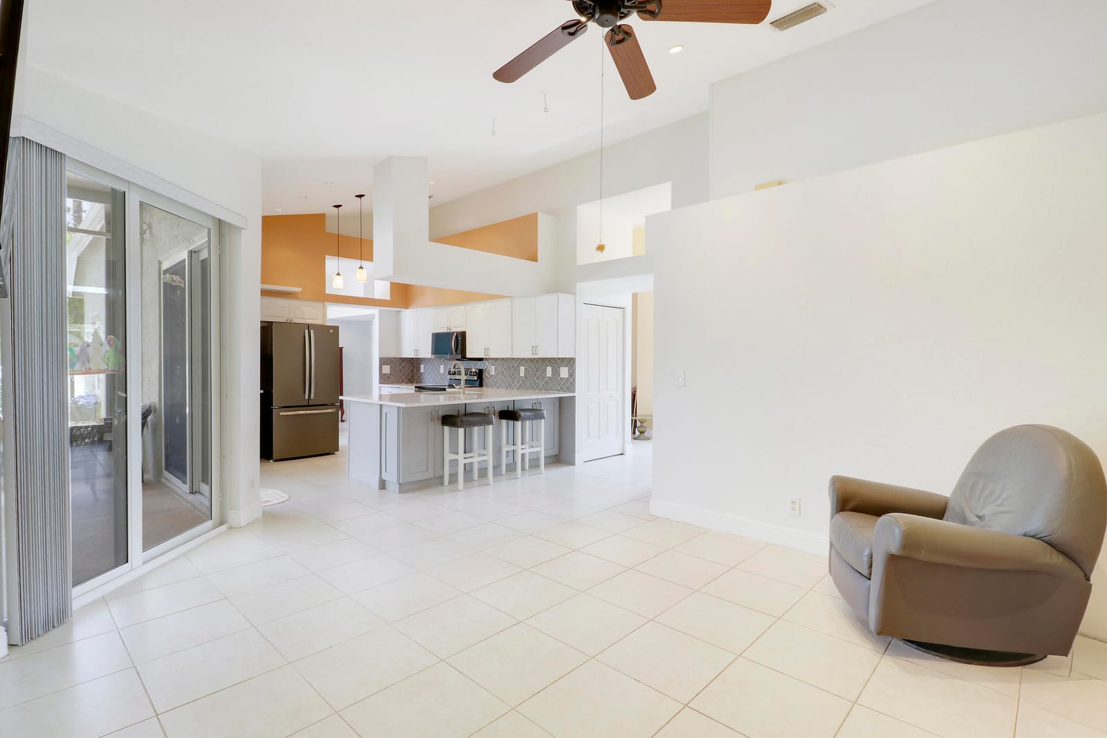 13209 Temple Boulevard — photo 12