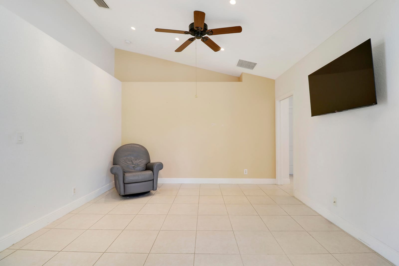 13209 Temple Boulevard, West Palm Beach, FL 33412 photo 23