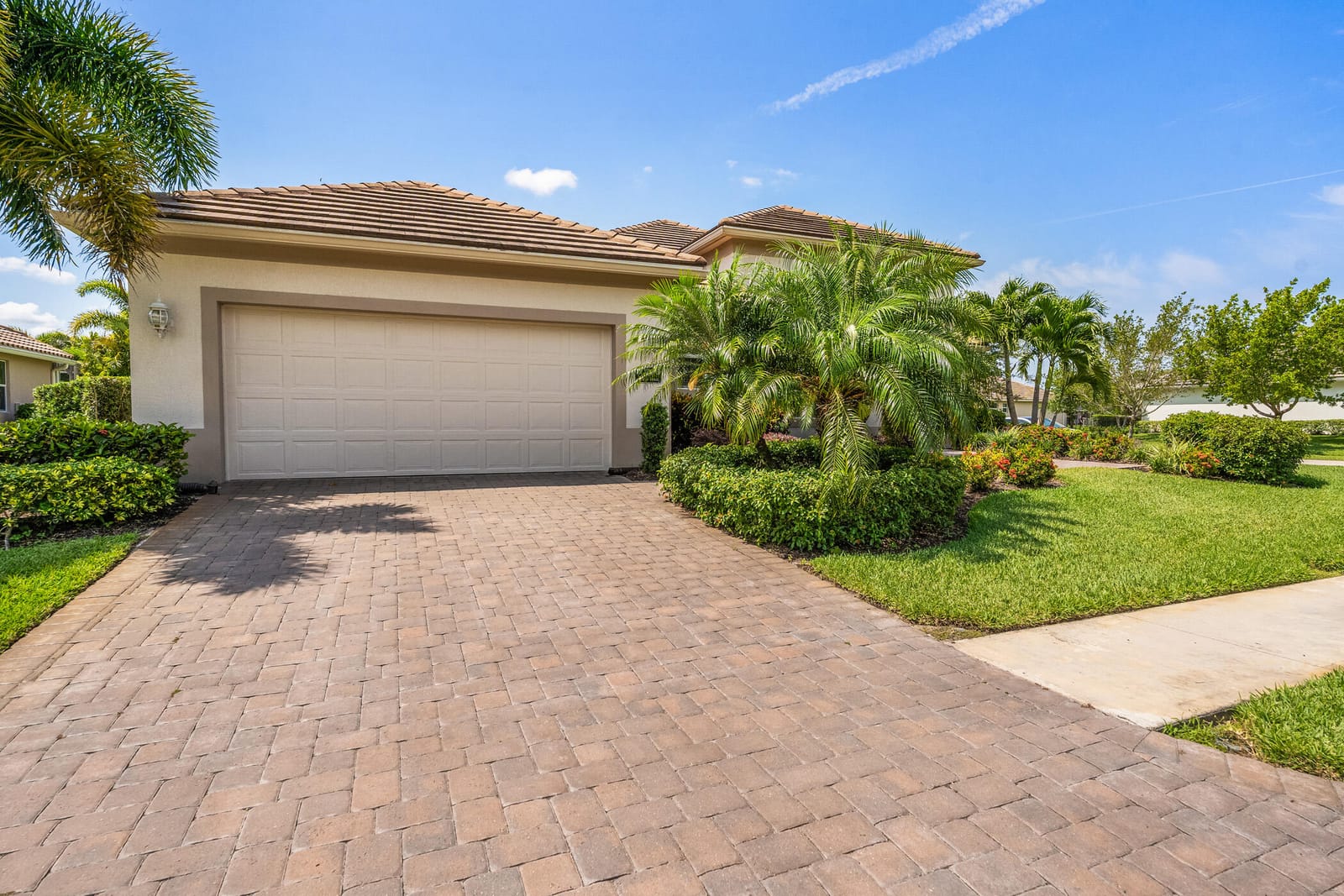 6104 Graysen Square, Vero Beach, FL 32967 photo 3