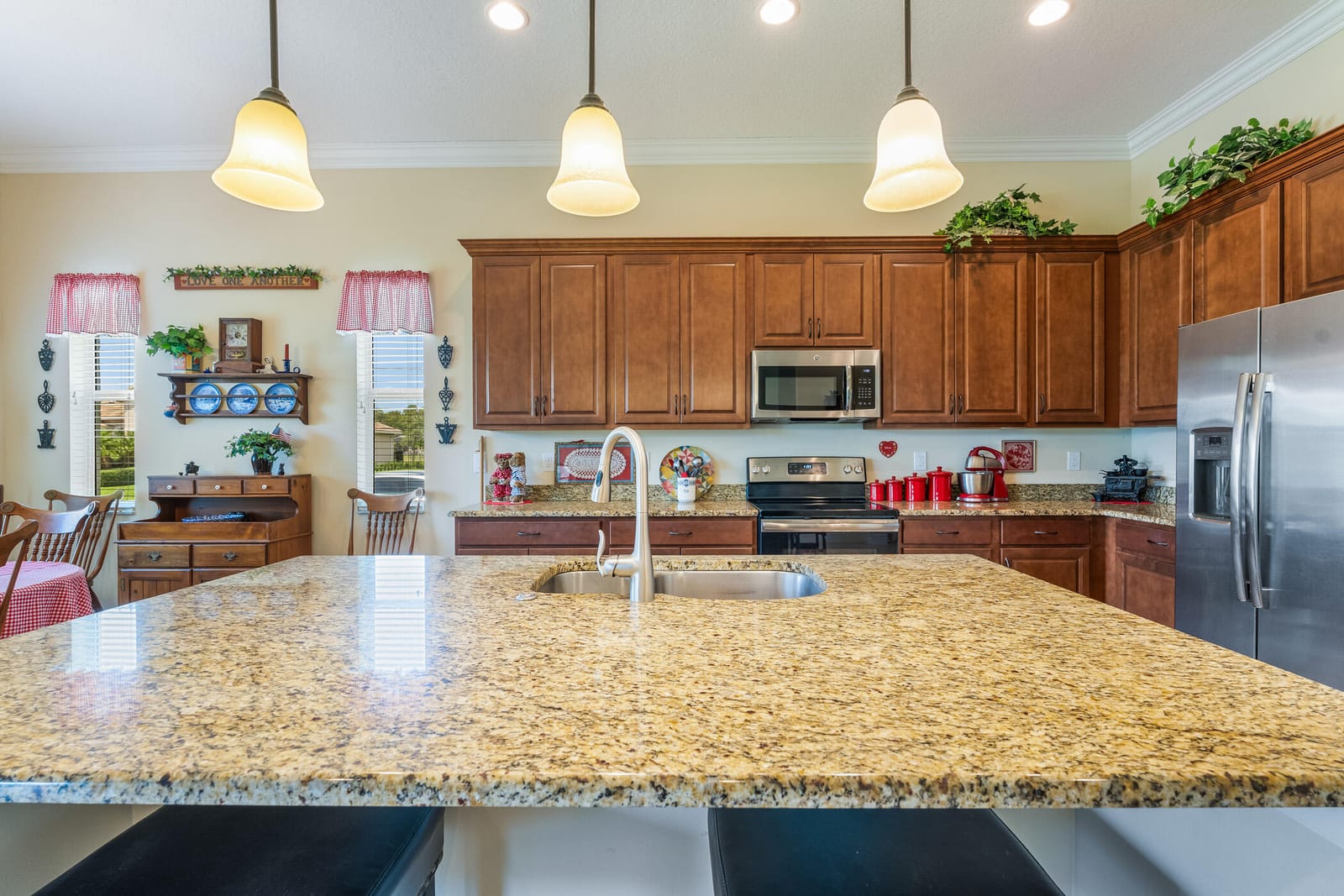 6104 Graysen Square, Vero Beach, FL 32967 photo 4
