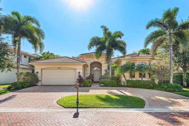 6352 Bellamalfi Street, Boca Raton, FL 33496