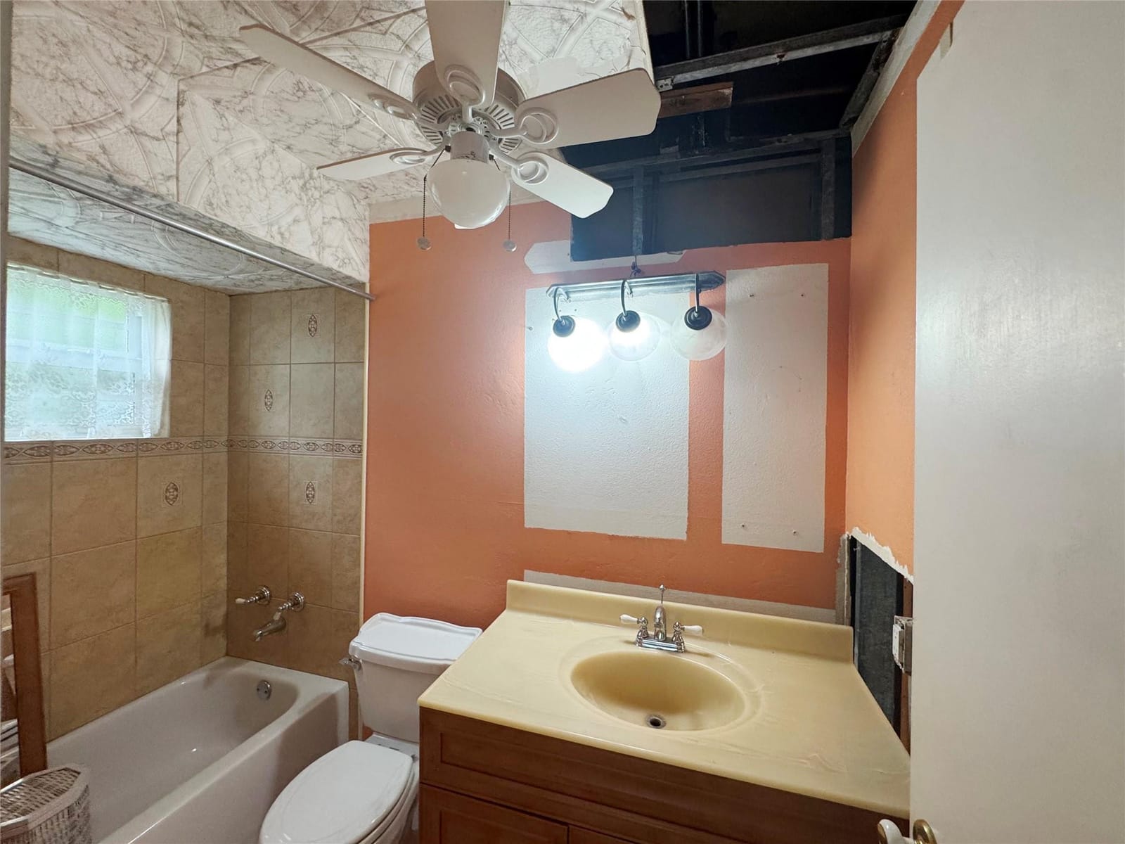 3506 NW 49th Avenue 416, Lauderdale Lakes, FL 33319 photo 24