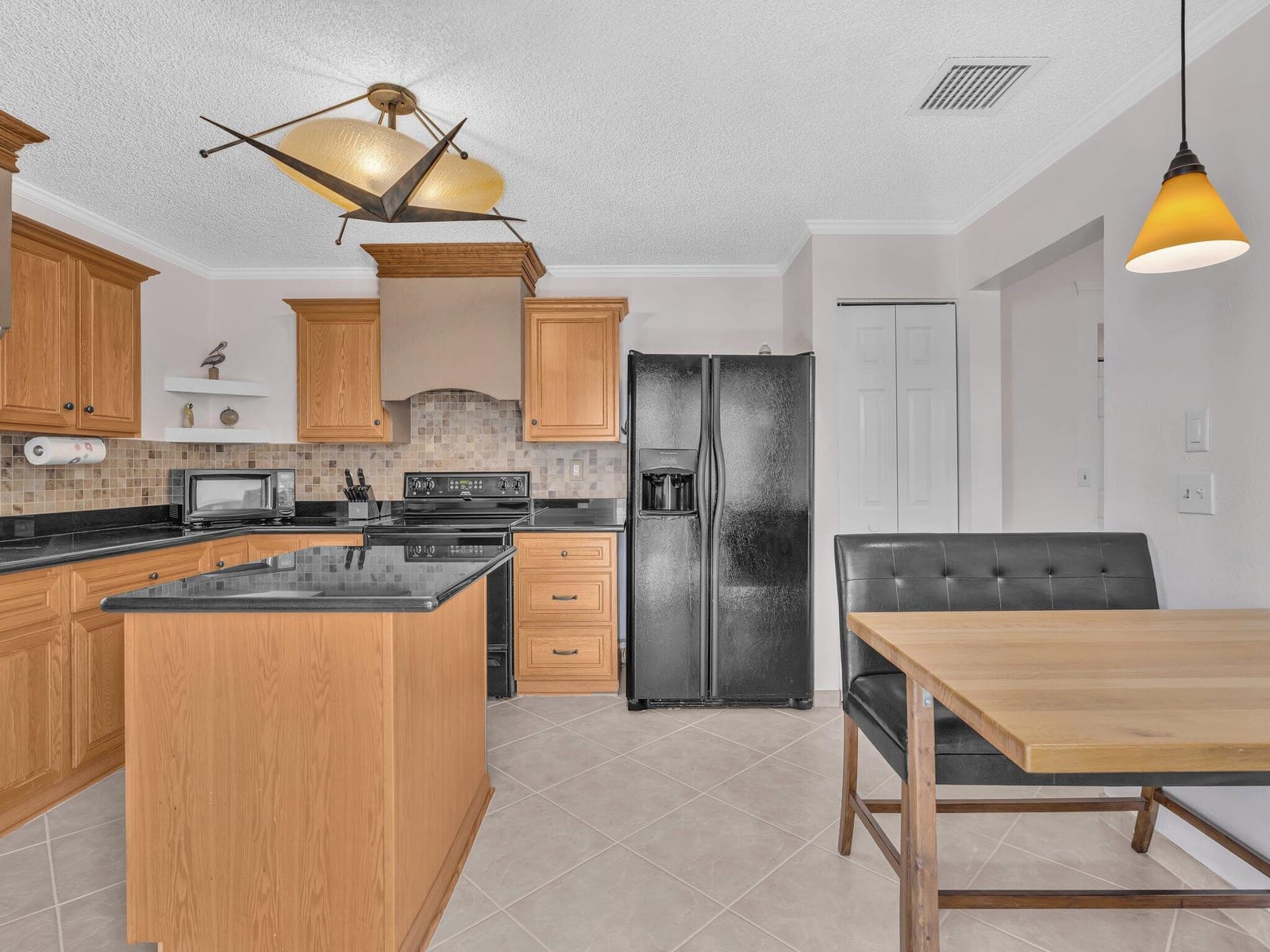 1590 NW 22 Avenue, Delray Beach, FL 33445 photo 13