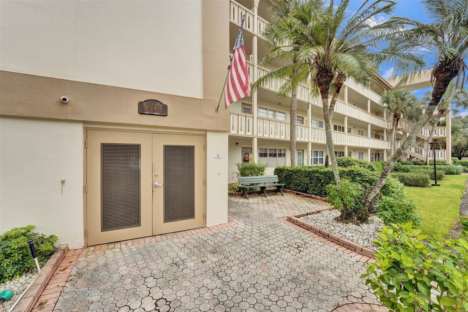 2401 Antigua Circle E2, Coconut Creek, FL 33066