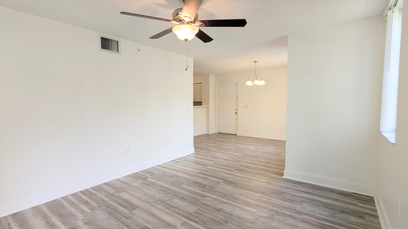 4816 N State Road 7 102 — photo 8