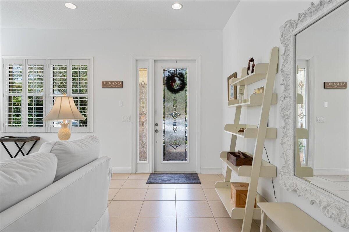10065 SW Duccio Lane, Port St. Lucie, FL 34986