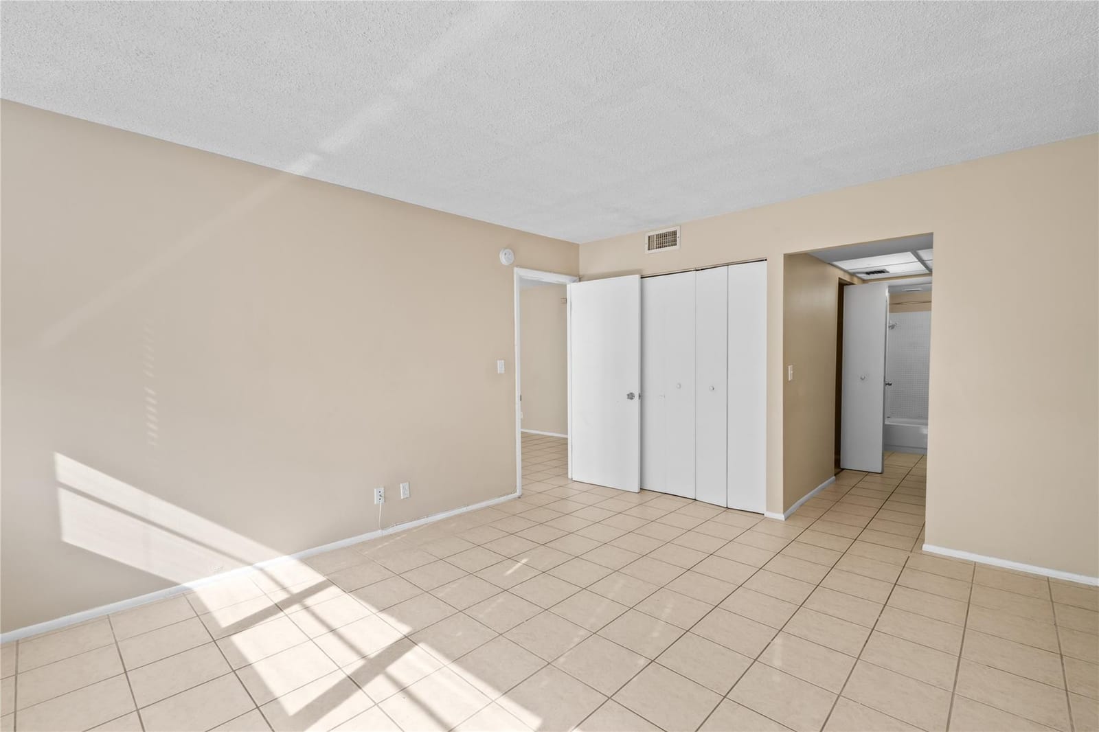 16740 NE 9th Avenue 508 — photo 8