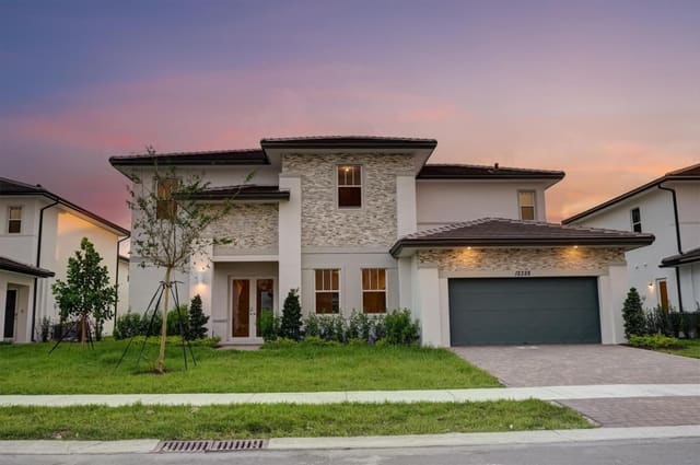 12328 SW 43 Street, Davie, FL 33330