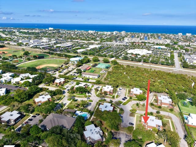 2660 Albatross Road N 6-C, Delray Beach, FL 33444