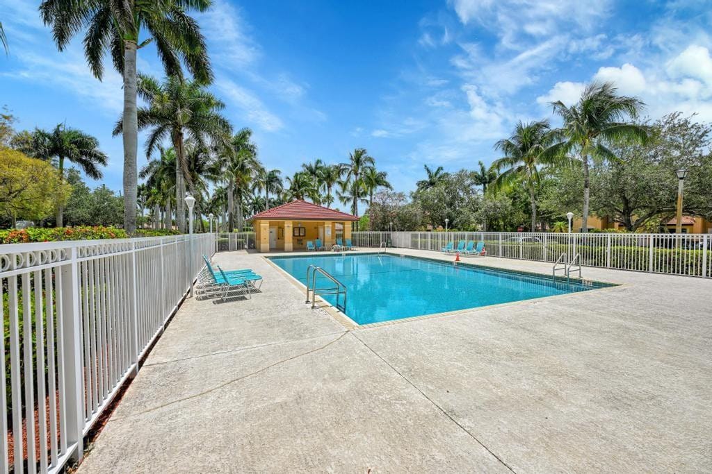 14141 N Forest Oak Circle, Davie, FL 33325 photo 15