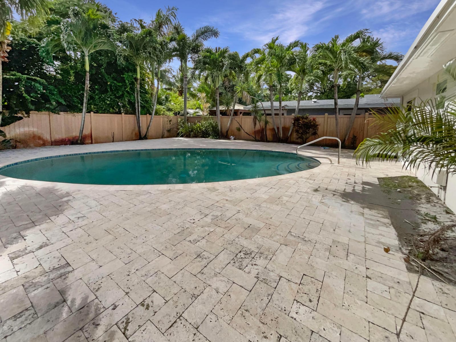 232 NW 25th Street — photo 8