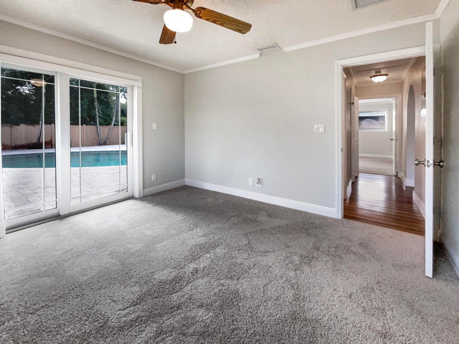 232 NW 25th Street — photo 11