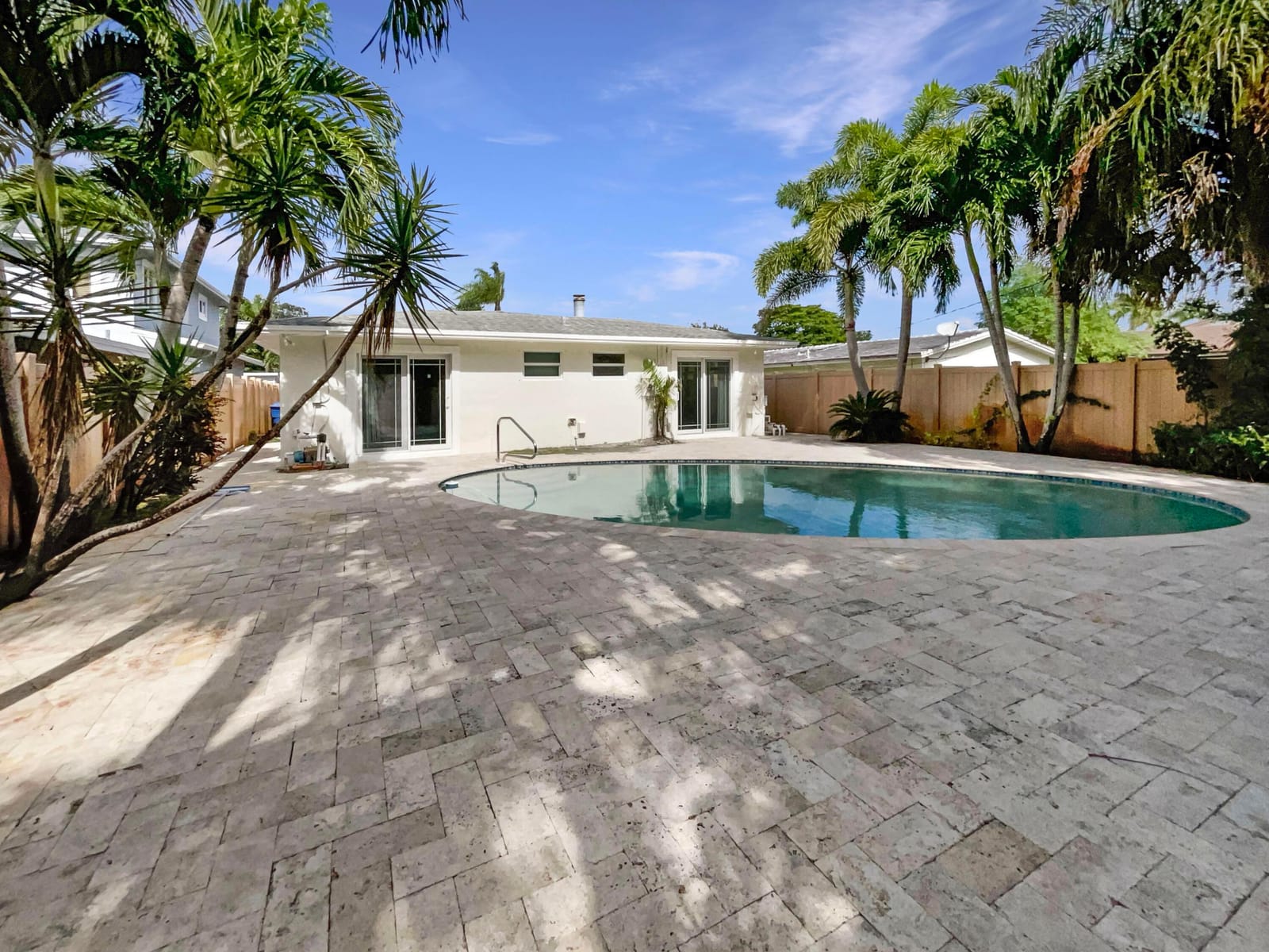 232 NW 25th Street — photo 6
