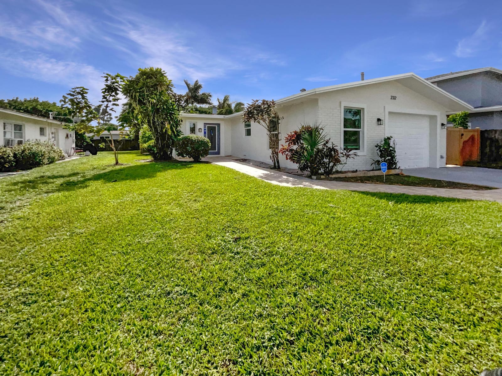 232 NW 25th Street — photo 7