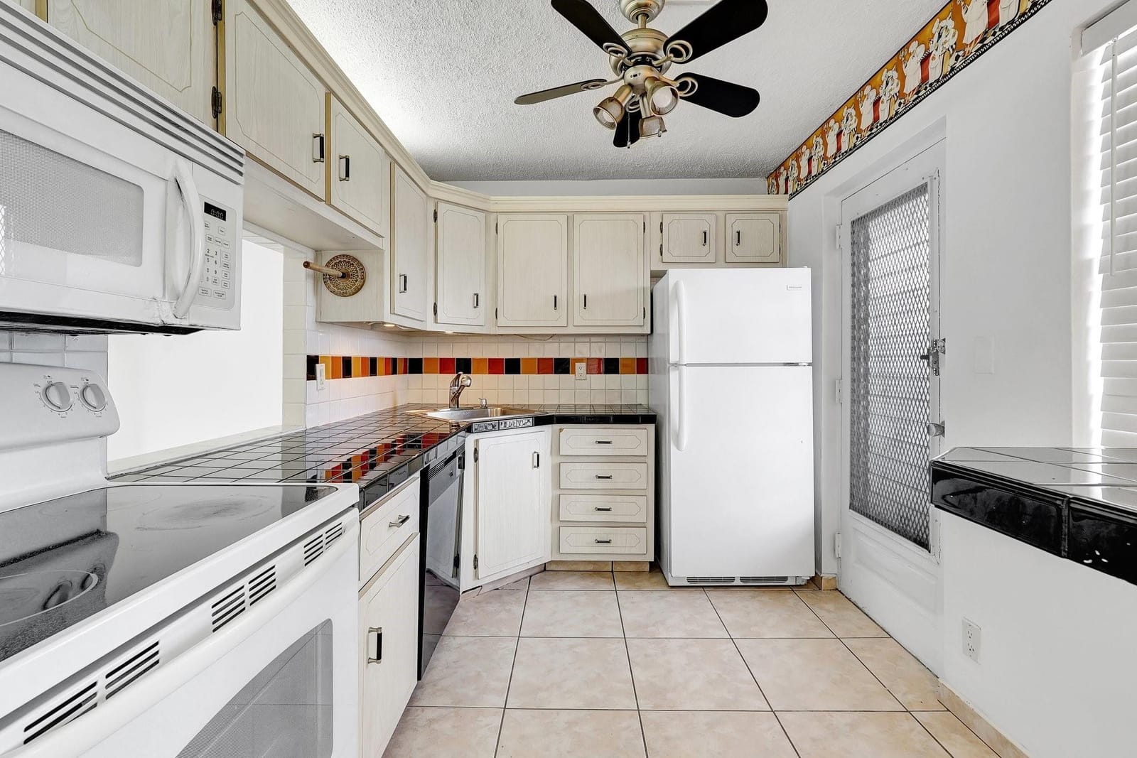505 E Dania Beach Boulevard 3J — photo 2