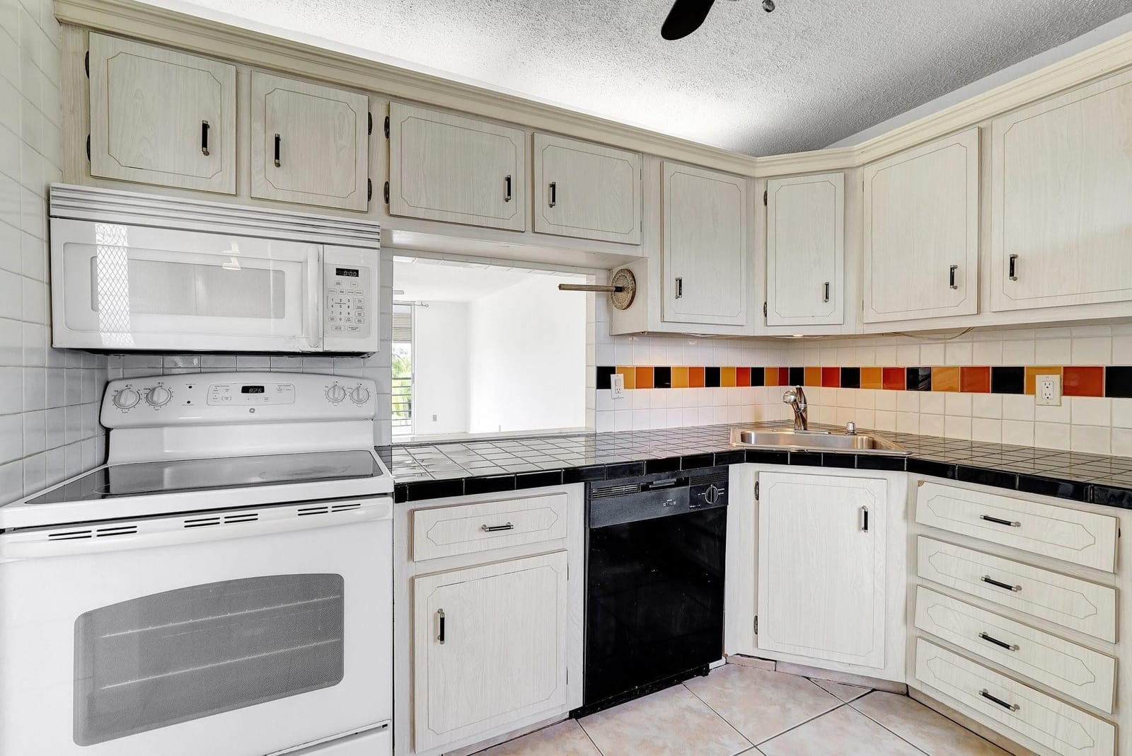 505 E Dania Beach Boulevard 3J — photo 3