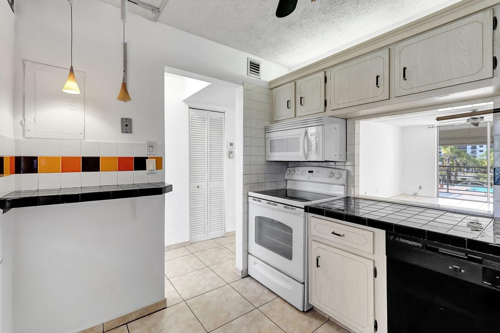 505 E Dania Beach Boulevard 3J — photo 4