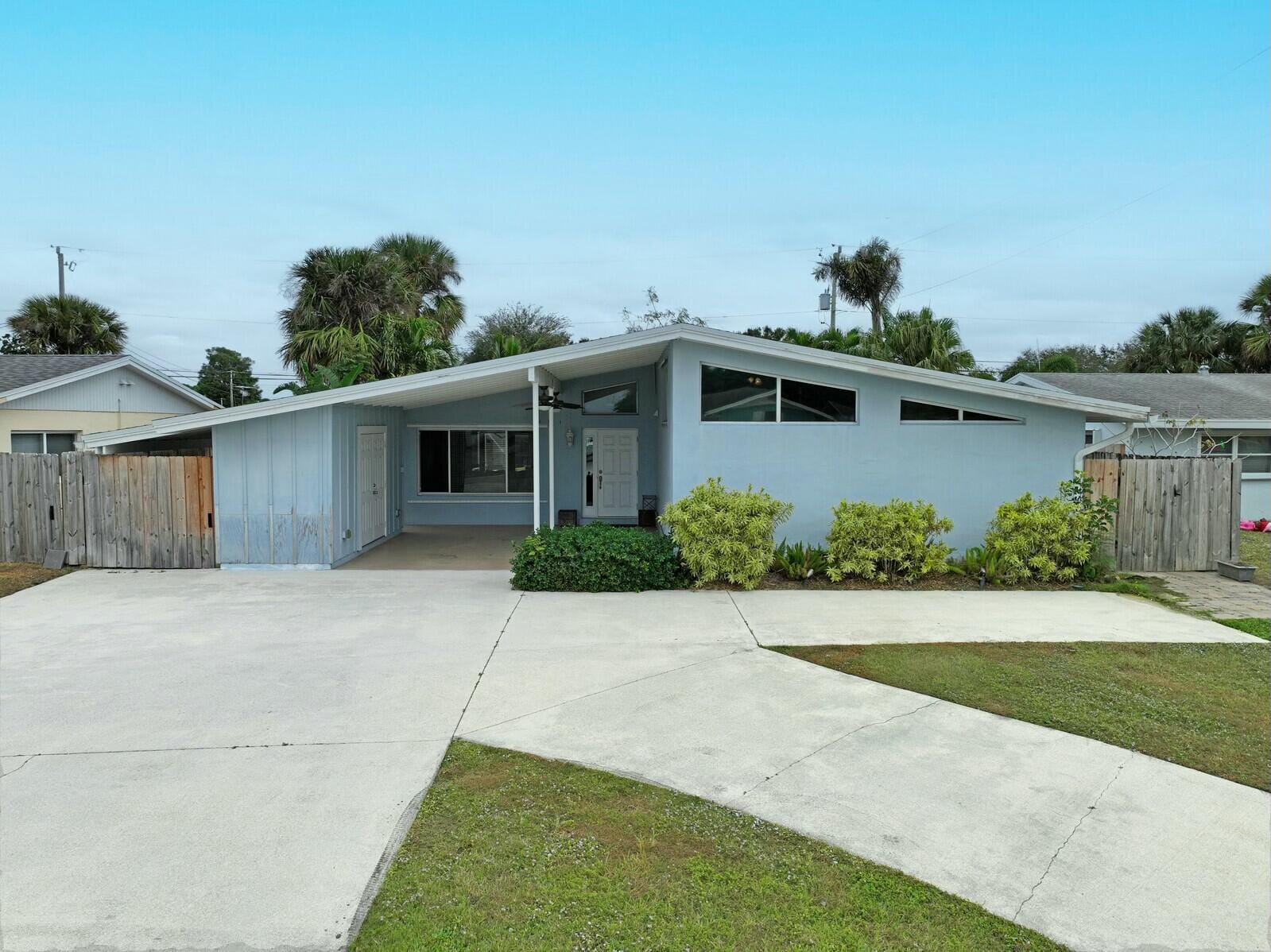 538 Riverside Drive, Palm Beach Gardens, FL 33410 photo 2