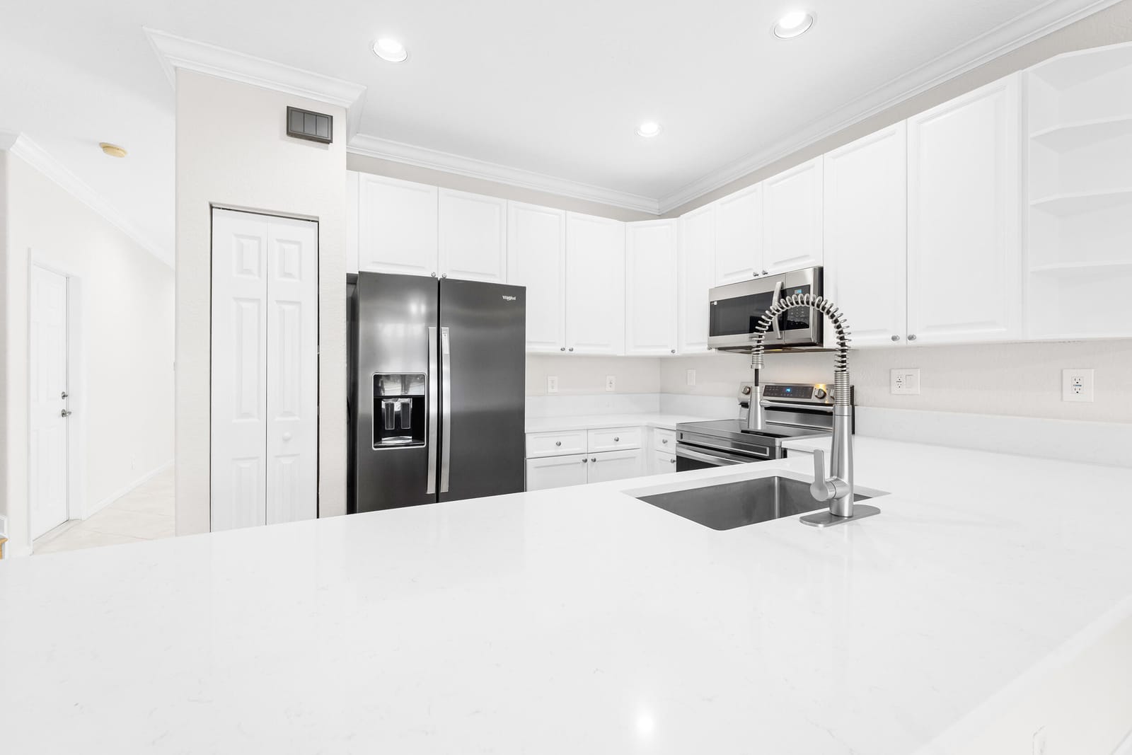 4341 NE Lake Lucerne Circle NE, West Palm Beach, FL 33409 photo 13