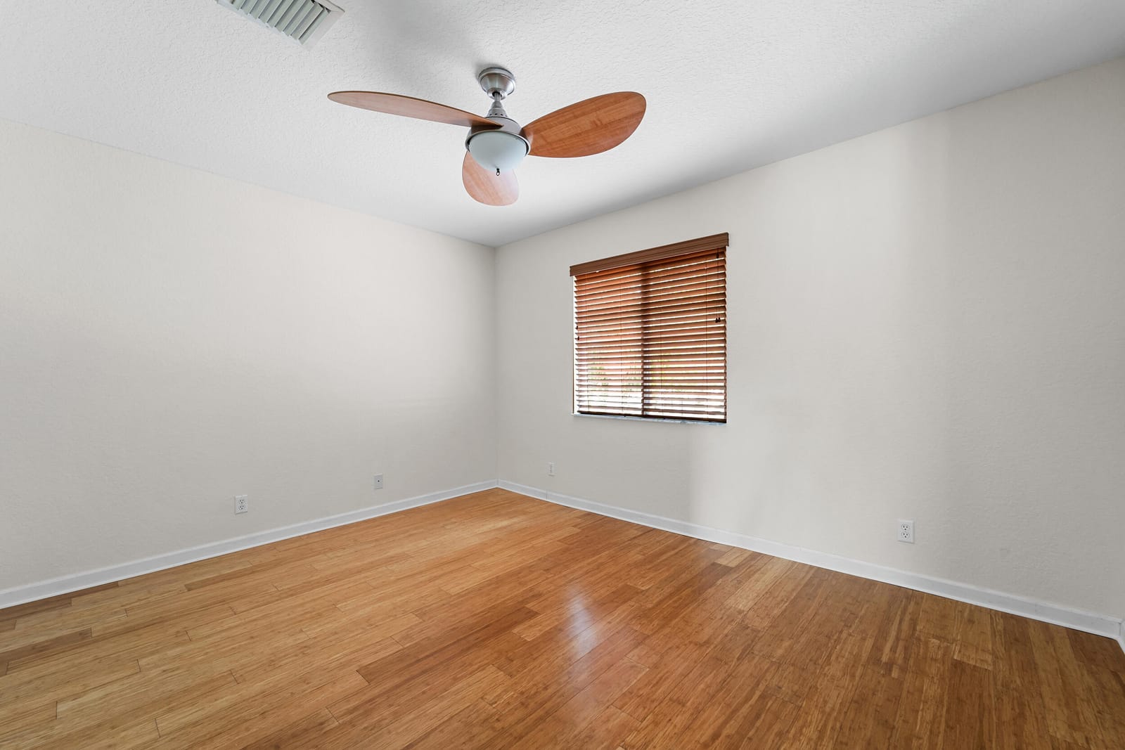 4341 NE Lake Lucerne Circle NE, West Palm Beach, FL 33409 photo 24