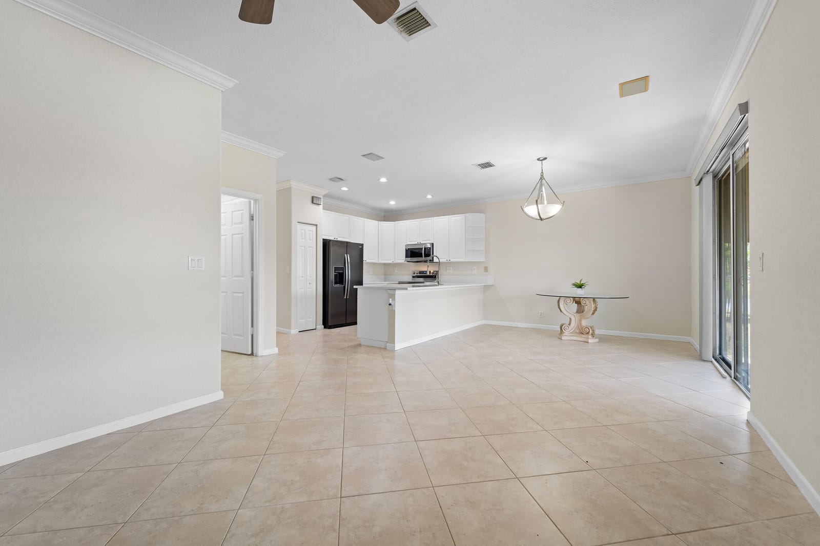4341 NE Lake Lucerne Circle NE, West Palm Beach, FL 33409 photo 9