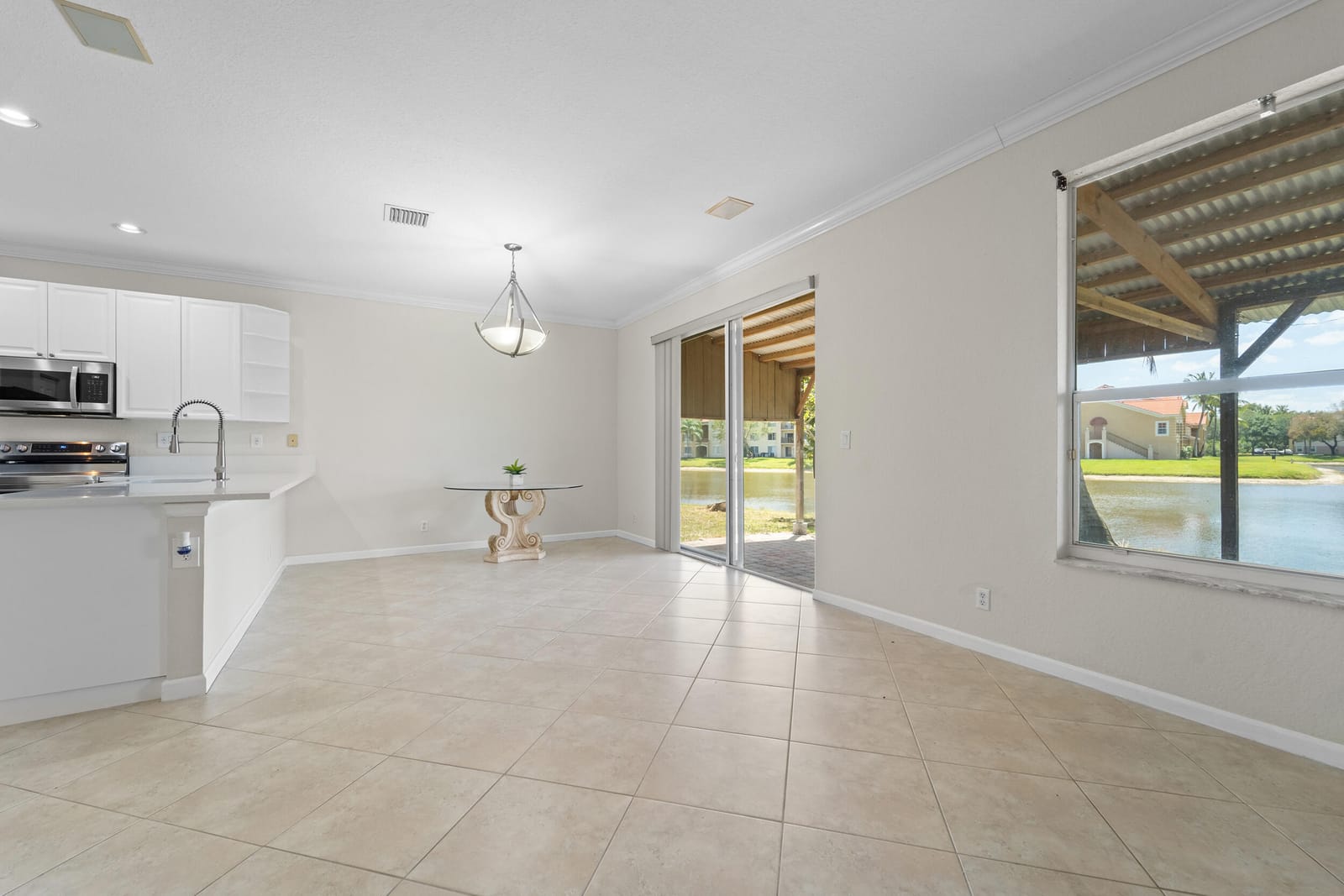 4341 NE Lake Lucerne Circle NE, West Palm Beach, FL 33409 photo 10