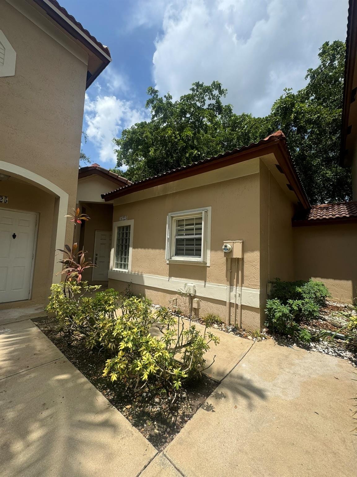 16223 Emerald Cove Road 16223 — photo 2